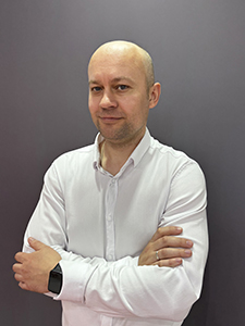 Максим Казменко